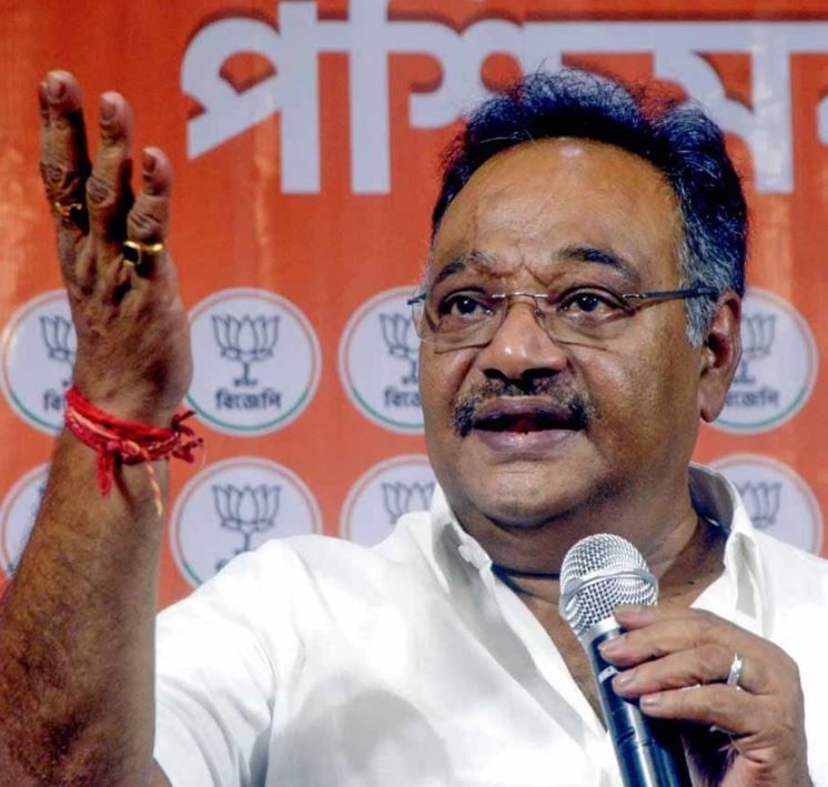 ‘ট্রেন ভরে ফিরছেন বাংলার মানুষ!’—মমতার ‘বাইরের লোক’ অভিযোগে পাল্টা বিস্ফোরক শমীক, ভোটের আগে নতুন তরজা