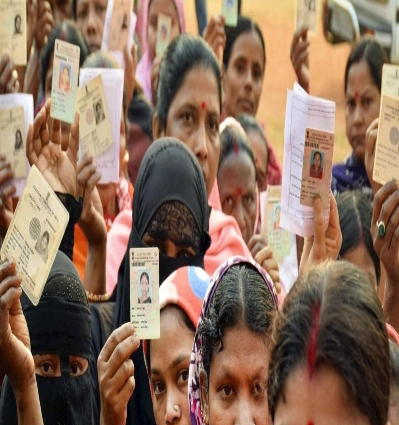 মহিলাদের ভোটে ইতিহাস! পশ্চিমবঙ্গে রেকর্ড অংশগ্রহণ—ফলাফলের অপেক্ষায় গোটা রাজ্য