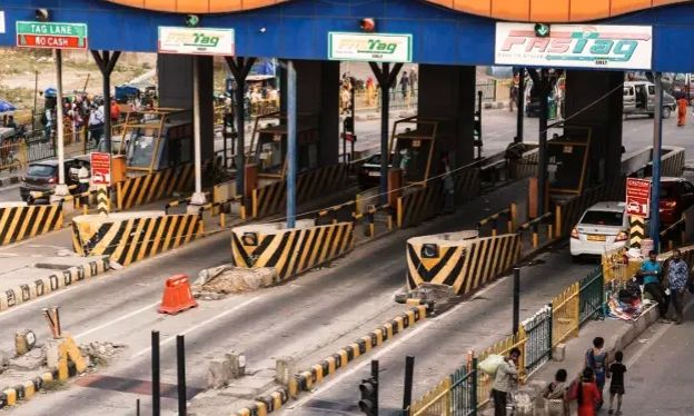 UPI ও FASTag ছাড়া টোল নয়,১০ এপ্রিল থেকে নতুন নিয়ম জারি!