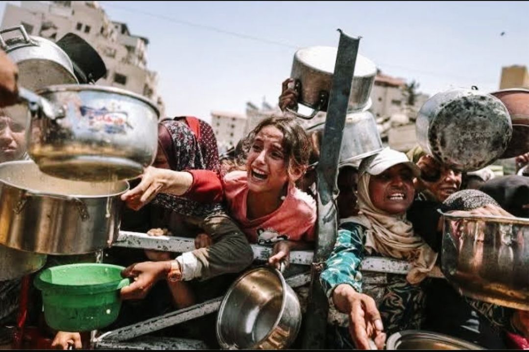 খিদের ছোবলে কাঁপছে বিশ্ব! ১০ দেশের ওপরই ভর করছে সঙ্কট, তালিকায় ভারতের চার প্রতিবেশী