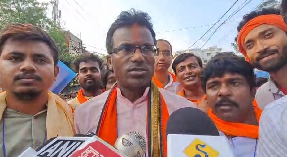 ৩৮ হাজারের বেশি ভোটে মেদিনীপুরে বিজেপির বড় জয়, শান্তির বার্তা শংকর গুছাইতের!