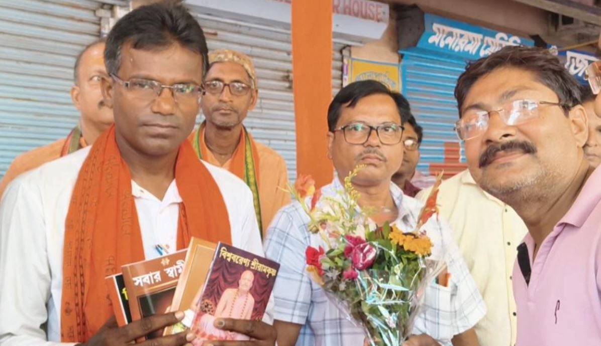 মাধ্যমিকের ফল প্রকাশের আগেই শিক্ষক-শিক্ষিকাদের পাশে শংকর গুছাইত, শিক্ষাক্ষেত্রে পরিবর্তনের বার্তা বিজেপির!