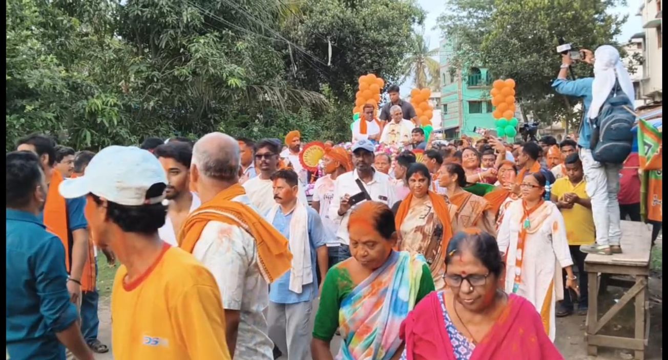 খড়গপুরে বিজেপির বিজয় মিছিল, উৎসবের আবহে শহরজুড়ে উচ্ছ্বাস!