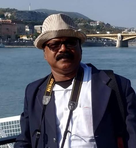 হাঙ্গেরির আন্তর্জাতিক শিল্পমঞ্চে বাংলার শিল্পী সোমনাথ বিশ্বাস!