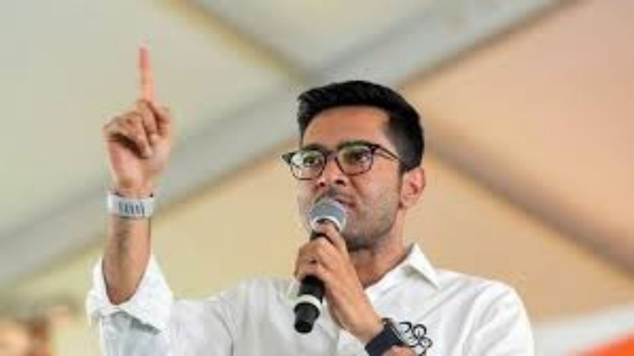 বিপর্যয়ের ২৬ দিন পর অ্যাকশনে অভিষেক, তবু কাটছে না তৃণমূলের অস্বস্তি