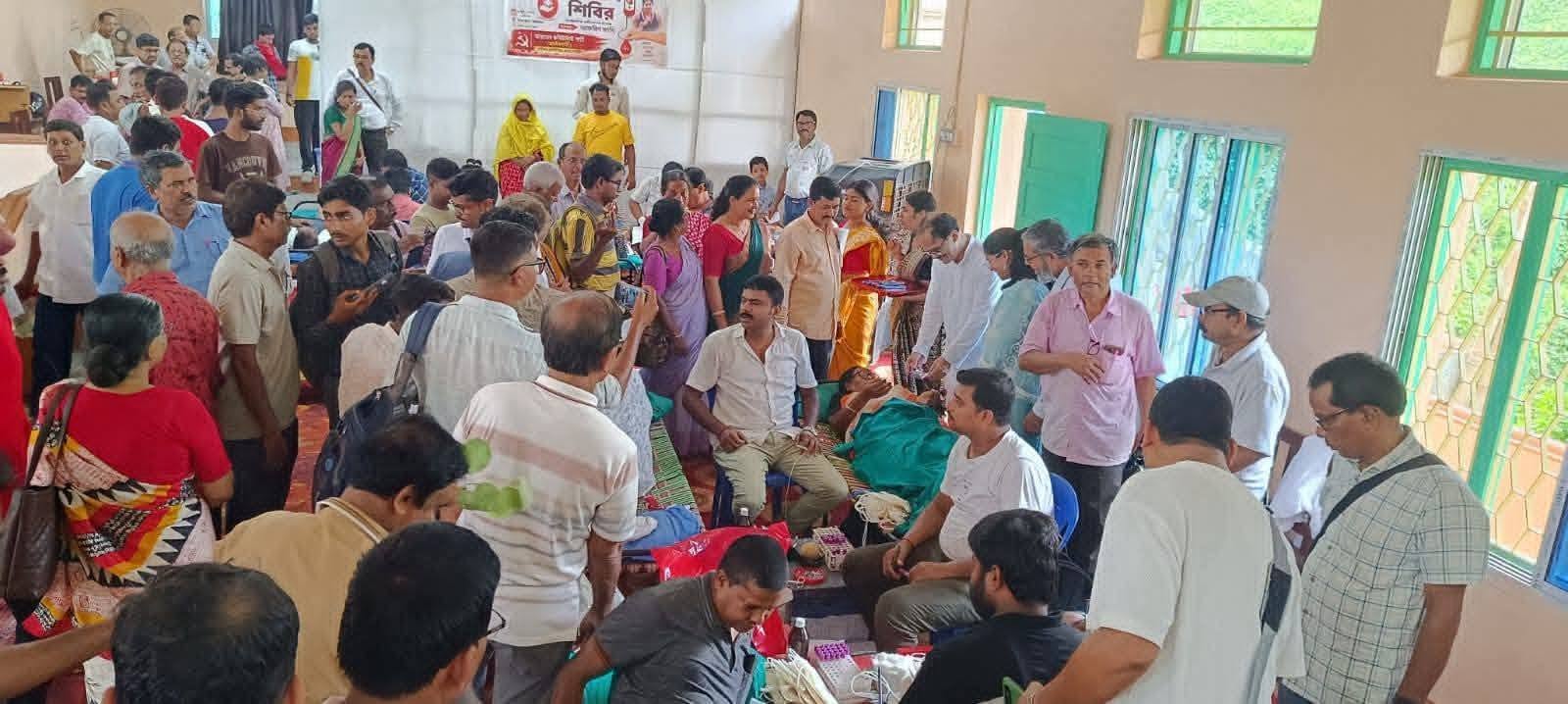 গ্রীষ্মকালীন রক্তসংকট মোকাবিলায় সিপিআইএমের রক্তদান শিবির, সংগ্রহ ২২২ ইউনিট রক্ত!