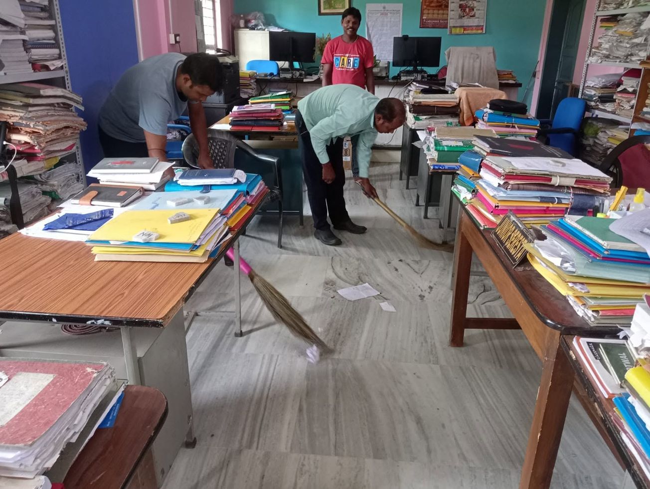 পরিচ্ছন্ন পরিবেশ গড়তে মাঠে নামল পূর্ব মেদিনীপুর জেলা পুলিশ!