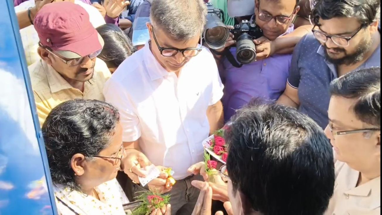 সরকারি বাসে মহিলাদের বিনামূল্যে যাত্রা শুরু, মেদিনীপুরে উদ্বোধন করলেন বিধায়ক!