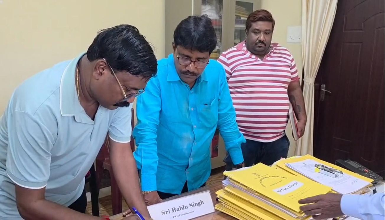 নির্বাচনী ফলের পর রাজনৈতিক চমক, জেলা পরিষদের সভাধিপতি পদ ছাড়লেন উত্তম বারিক!