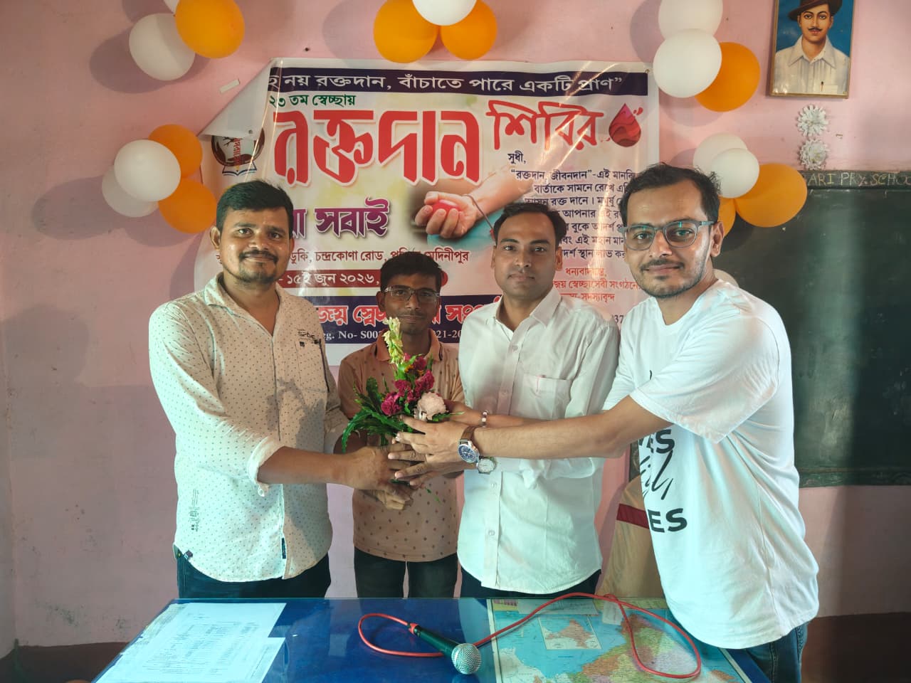 গ্রীষ্মকালীন রক্ত সংকট মোকাবিলায় মানবিক উদ্যোগ ডুকির তুঁতবাড়িতে