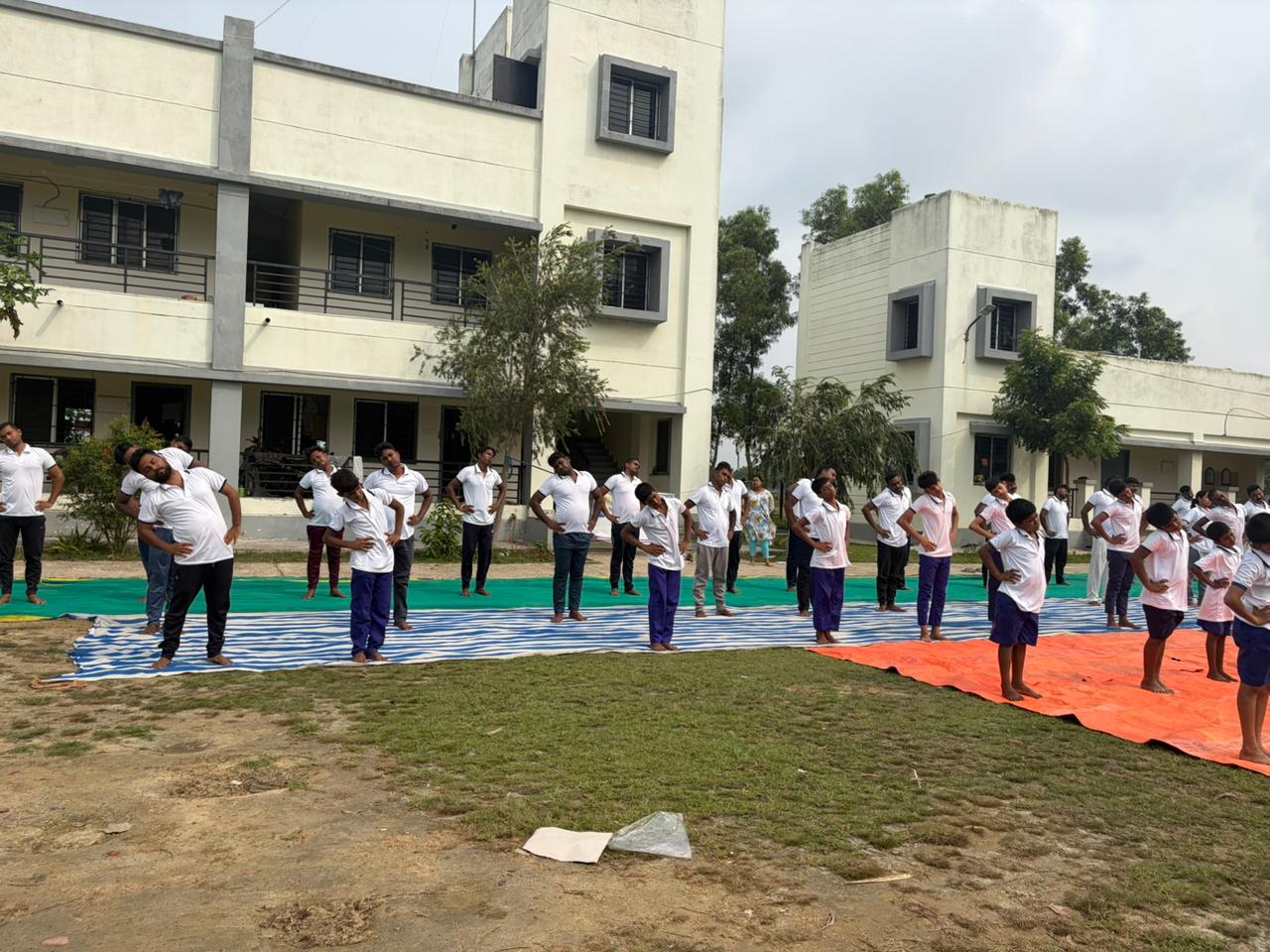 আন্তর্জাতিক যোগ দিবসে তালপাতি কোস্টাল থানার বিশেষ যোগাভ্যাস কর্মসূচি !